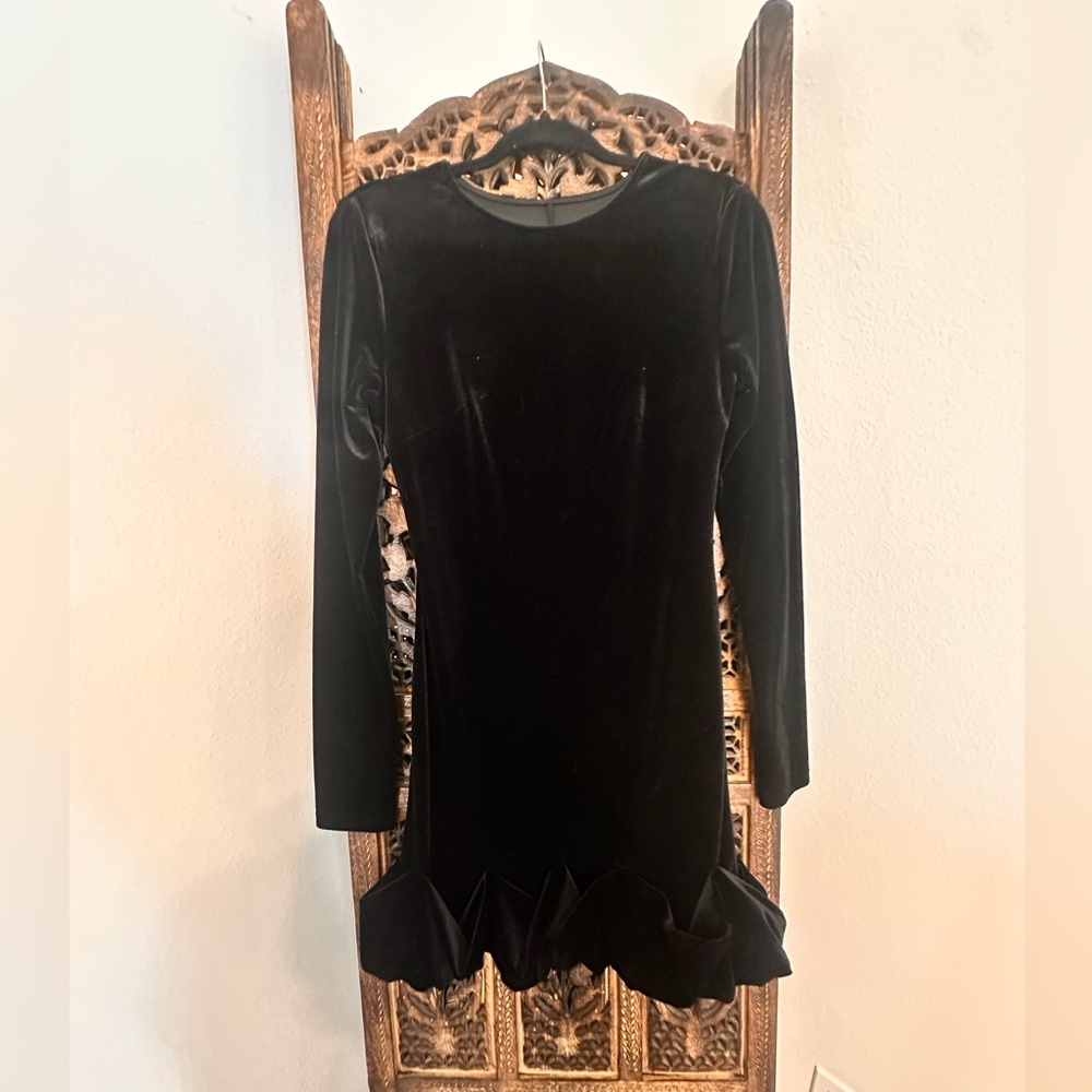Commense Black Velvet Dress